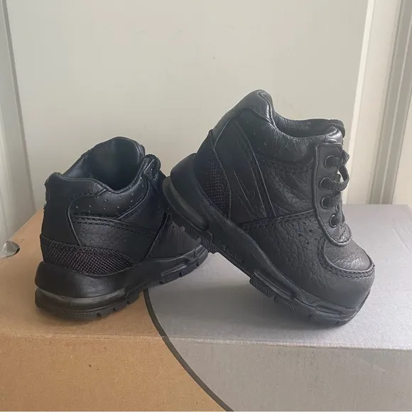 Nike ACG “Triple Black” Toddler Boots -Size 4C