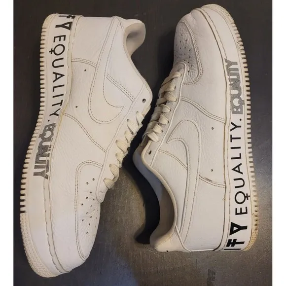 NIKE AIR FORCE 1 LOW CMFT &quot;EQUALITY&quot; WHITE &amp; BLACK SIZE 12 AQ2118-100 Equality