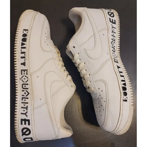 NIKE AIR FORCE 1 LOW CMFT &quot;EQUALITY&quot; WHITE &amp; BLACK SIZE 12 AQ2118-100 Equality