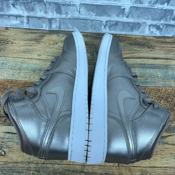 Nike Air Jordan 1 Mid Sepia Stone Noble Gold Shoes AV5174-200 Youth Size 6Y Rare
