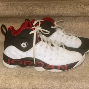 Nike Air Jordan Jumpman Team II Size 7.5 White 819175-101 Basketball