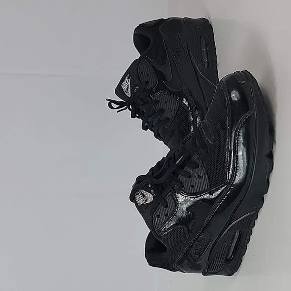 NIKE Air Max 90 Premium Leather Black Women's Shoes