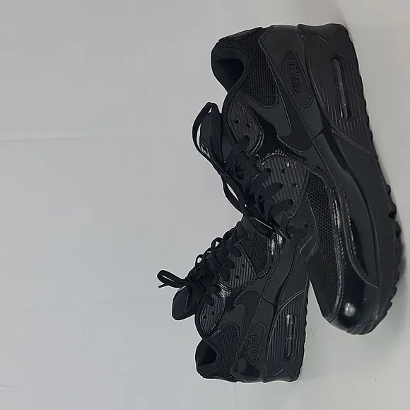 NIKE Air Max 90 Premium Leather Black Women's Shoes