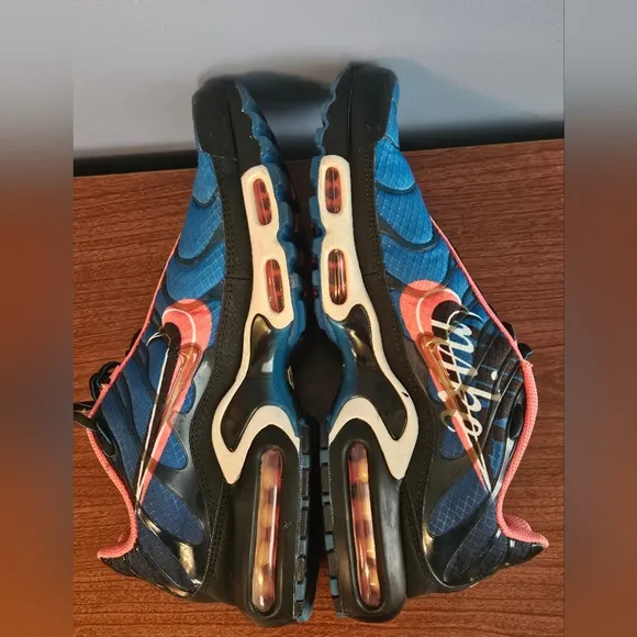 Nike AIR Max Plus Time Capsule Sneakers with Air Max Cushioning Size 10 EUC