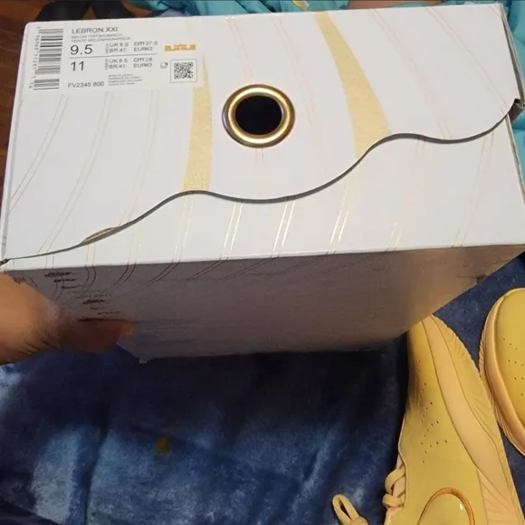 Nike Athletic Shoes in Yellow and Orange