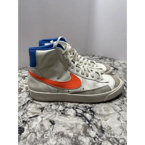 Nike Blazer '77 Mid Sail Totally Orange Shoes Women's Size 9