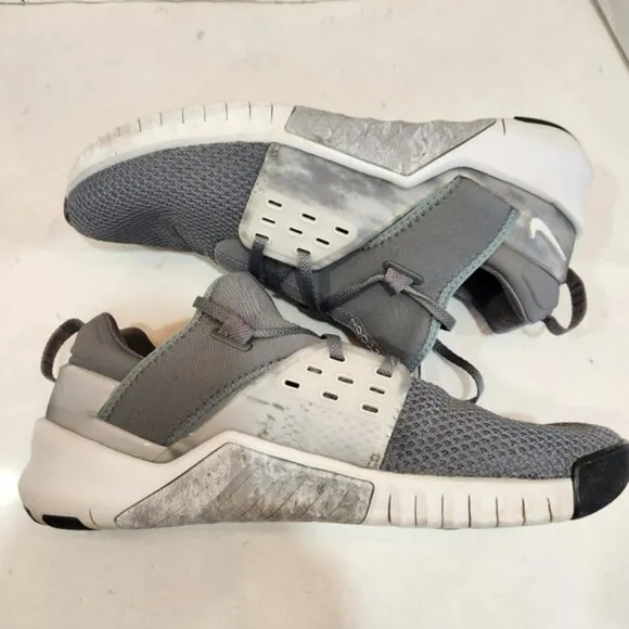 Nike Free Metcon 2 Mens Size 11 'Cool Grey' Low Top Running Shoes AQ8306-003