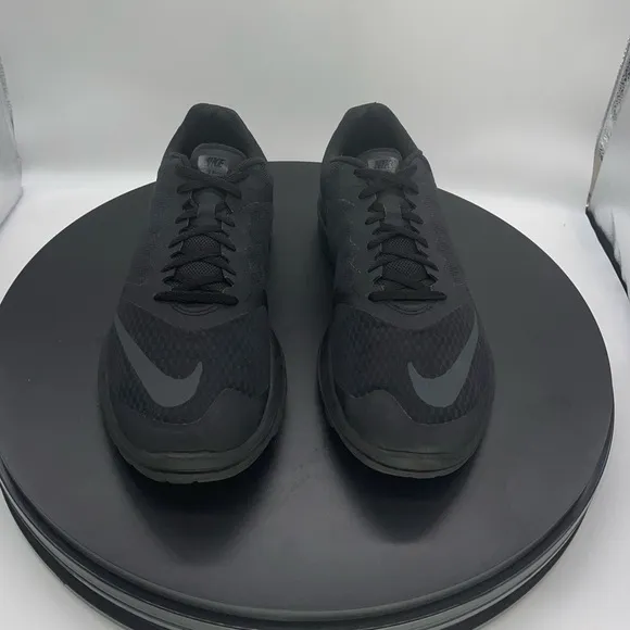 NIKE FS Lite Run 3