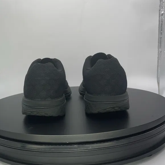 NIKE FS Lite Run 3