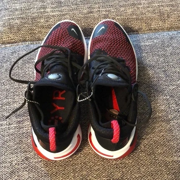 Nike Joyride Run Flyknit Running Shoes Women's size 8 NWOT Lightweight Flexible