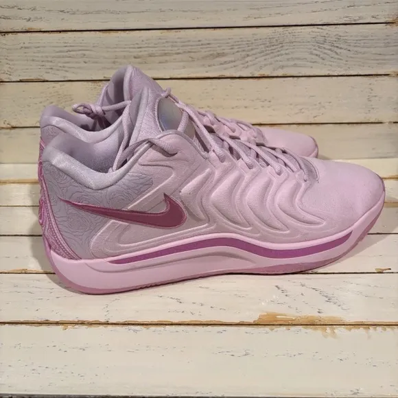 Nike KD 17 NRG 'Aunt Pearl'