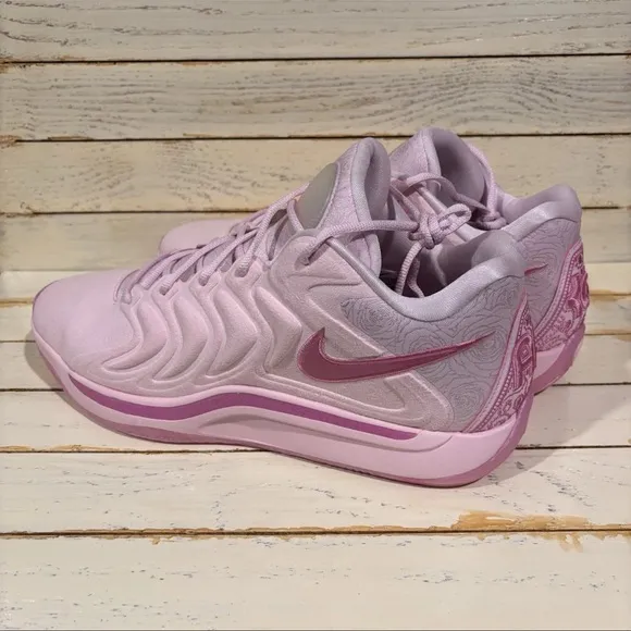 Nike KD 17 NRG 'Aunt Pearl'