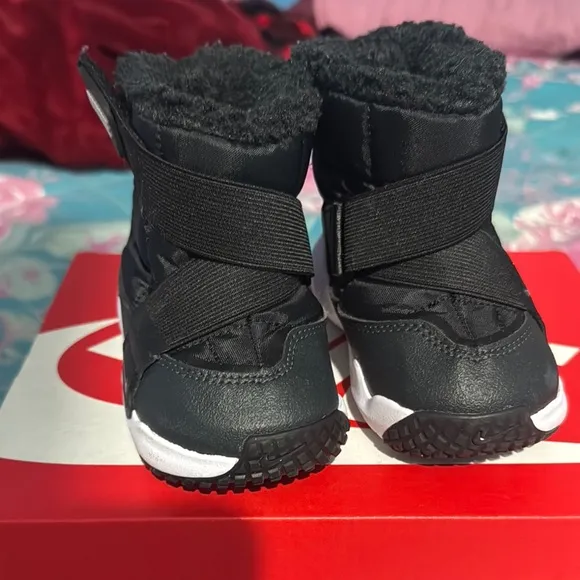 Nike Kids Black Winter Boots