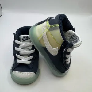 Nike Kids Shoes - Navy and Neon