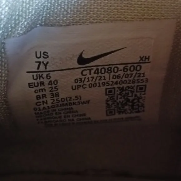 Nike Kyrie 7Y GS '1 World 1 People - Regal Pink' CT4080-600 Kids Shoes
