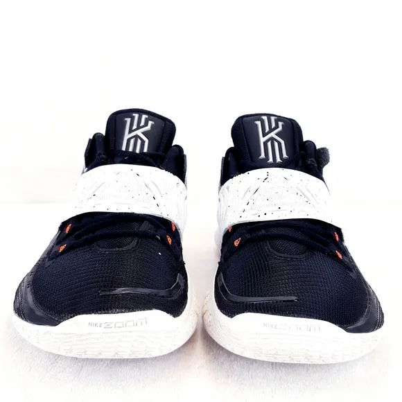 NIKE KYRIE LOW 3 TB BASKETBALL SHOES