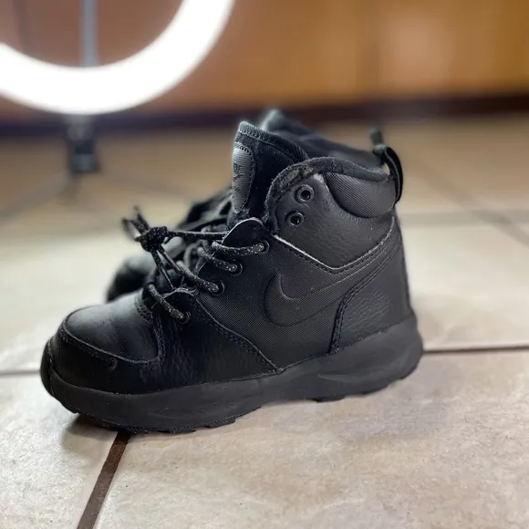 Nike Little Kids' Manoa Leather Boots