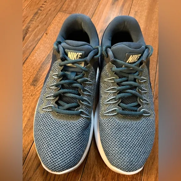 Nike Lunar Apparent Women 9.5 Running Shoes 908998-400 Blue‎ Sneakers Athletic