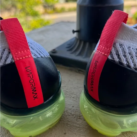 Nike Men's Vapormax Size 8 Shoes - White and Neon Green