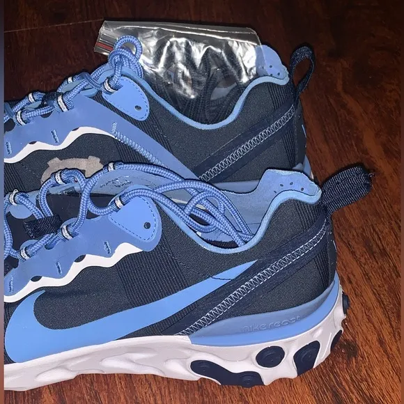 Nike React Element UNC Tarheels basketball shoes