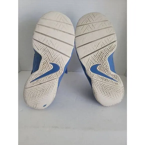 Nike Team Hustle D8 Big Boy's Blue Basketball Athletic Shoes Size 10.5