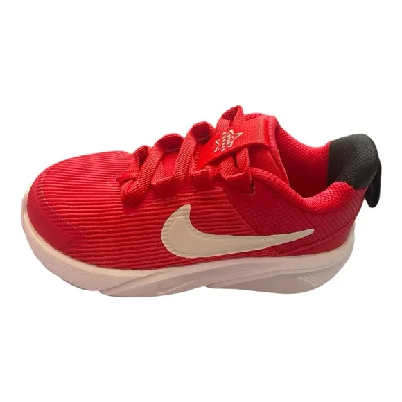 Nike Toddler Star Runner 04, Red Athletic Shoes, size 7.5