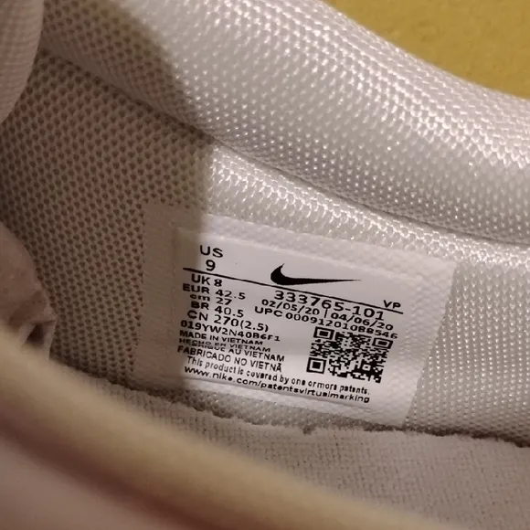 Nike White and Silver Athletic Shoes