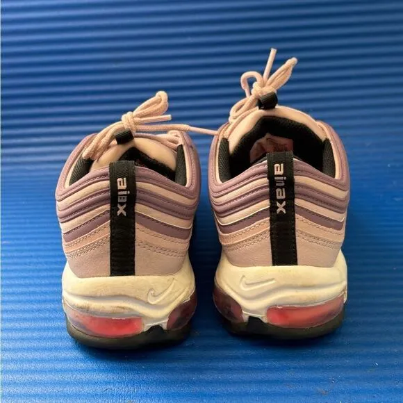 Nike Women's Athletic Shoes - Pink and Black