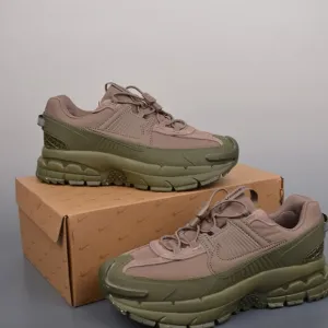 Nike Zoom Vomero Roam Men's Winterized Shoes Green