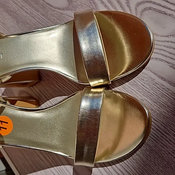 Nine west gold milday heele sandals size 11