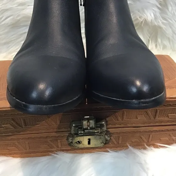 Nisolo Black Lana Leather Ankle Boot size 8.5