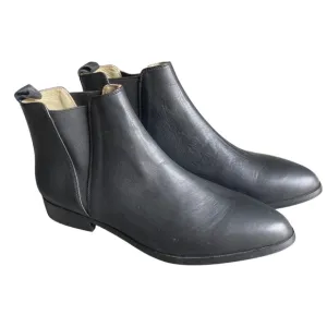 Nisolo Black Leather Ankle Boots