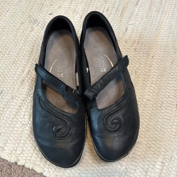 Noat Women's Black Leather Shoes 38