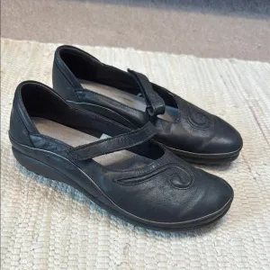 Noat Women's Black Leather Shoes 38