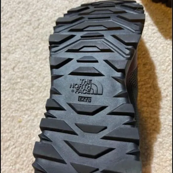 North Face activist  future light hiking shoes open box