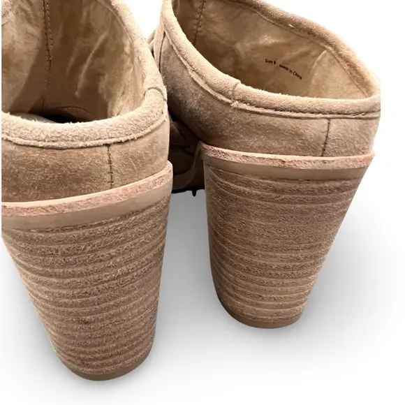 NWOB $140 Dolce Vita Suede Mules -Creme White