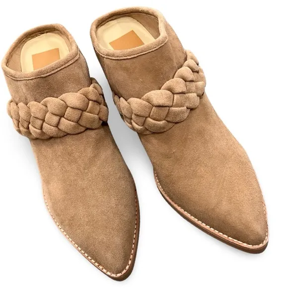NWOB $140 Dolce Vita Suede Mules -Creme White