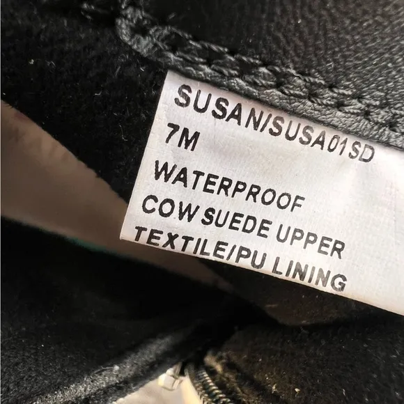 NWOB $149 Blondo Sz 7 Susan Black Zip &amp; Buckle Waterproof Suede Ankle Bootie