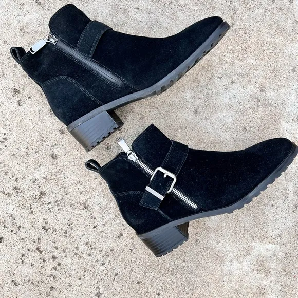 NWOB $149 Blondo Sz 7 Susan Black Zip &amp; Buckle Waterproof Suede Ankle Bootie