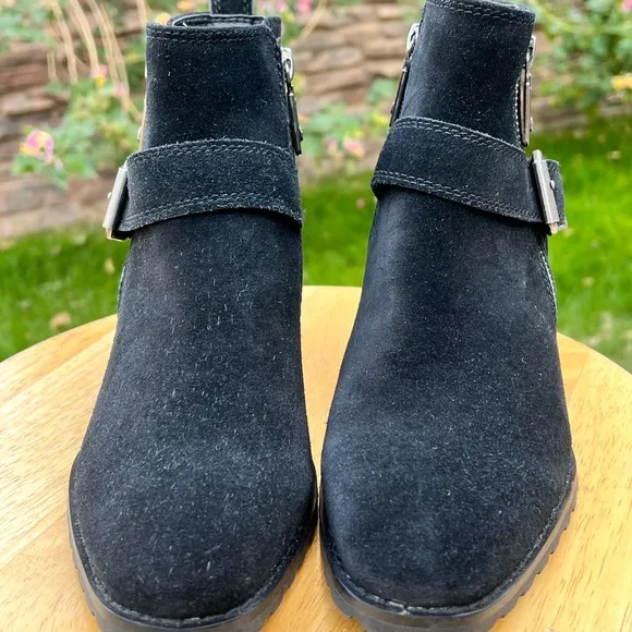 NWOB $149 Blondo Sz 7 Susan Black Zip &amp; Buckle Waterproof Suede Ankle Bootie
