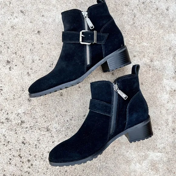 NWOB $149 Blondo Sz 7 Susan Black Zip &amp; Buckle Waterproof Suede Ankle Bootie