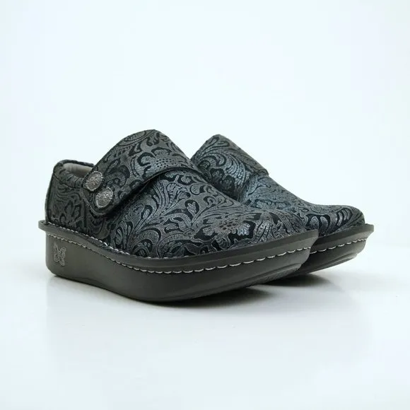 NWOT Alegria Deliah Navy Swish Shoes