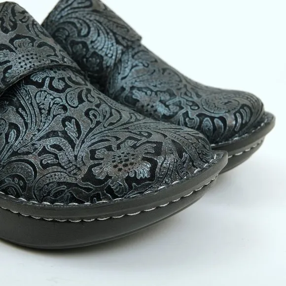 NWOT Alegria Deliah Navy Swish Shoes