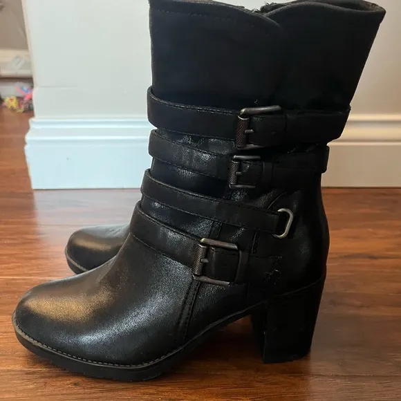 NWOT Baretraps Gaia Women's Black Leather Ankle Boots-Size 6