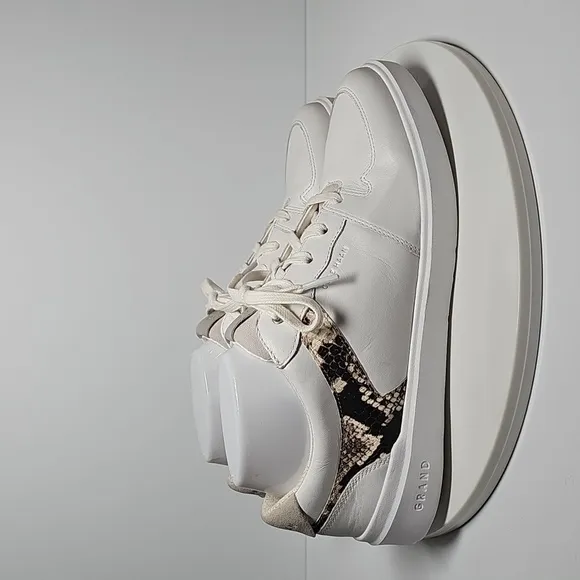 NWOT Cole Haan Grand Crosscourt Modern Tennis Shoe Sneaker Leather White Snake 8