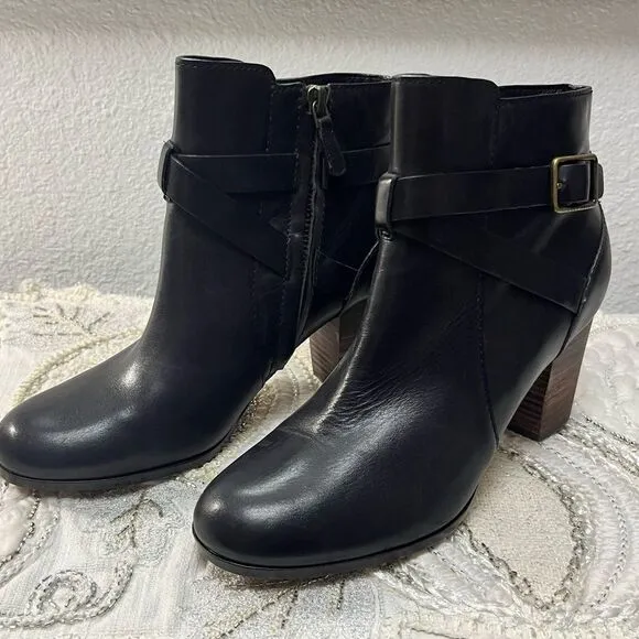 NWOT Cole Haan Cassidy Leather Ankle Boots