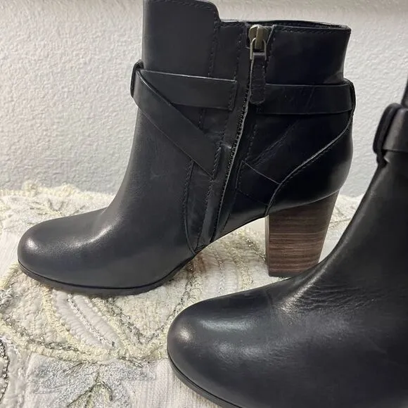 NWOT Cole Haan Cassidy Leather Ankle Boots
