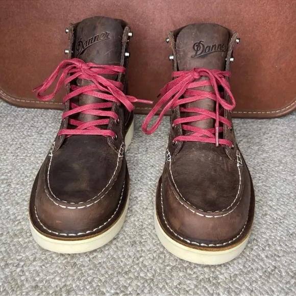 NWOT Danner Bull Run Moc Toe boots