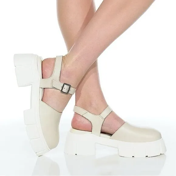 NWOT Milan Mary Jane Platform Pump Shoes Size 37 Beige Cream