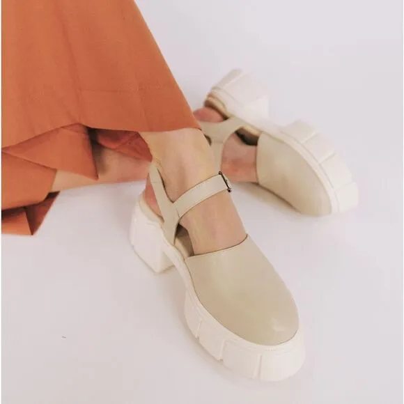 NWOT Milan Mary Jane Platform Pump Shoes Size 37 Beige Cream